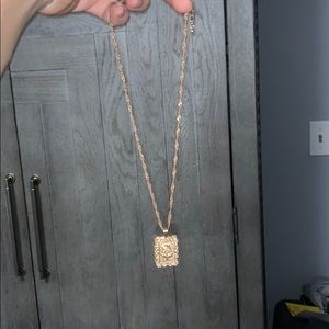 Pendant Necklace w Rose